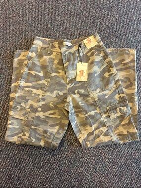 Sincerely Jules Women’s/Juniors Camo Cargo Pants - Olive & Khaki